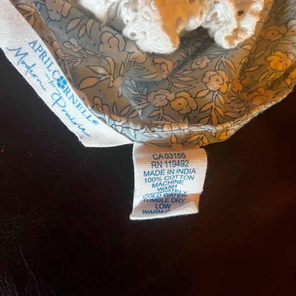 Women’s Modern Prairie Apron - Picture 2 of 2